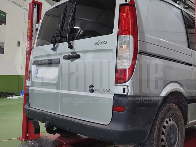 avec rotule fixe col de cygne Attelage voiture EE0189 pour MERCEDES Vito Fourgon février 2014