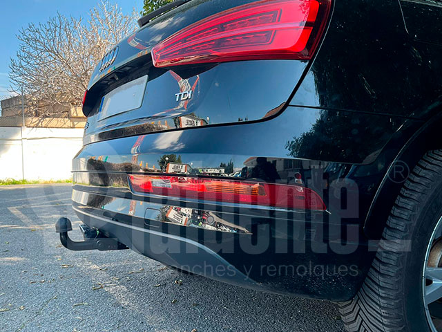 avec rotule fixe col de cygne&nbsp;Attelage voiture EE0407 pour AUDI Q3 Type 8U 2018