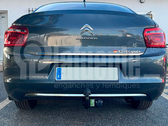 avec rotule fixe col de cygne&nbsp;Attelage voiture EE0455 pour CITROEN C-Elysee Berline 2016