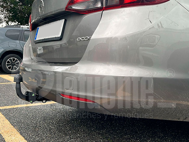 avec rotule fixe col de cygne&nbsp;Attelage voiture EE0492 pour OPEL Astra Break 2019