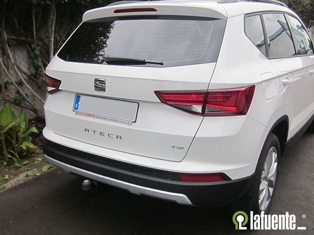 avec rotule fixe col de cygne Attelage voiture EE0498 pour SEAT Ateca SUV (sans assistance de freinage arrière automatique) 2021