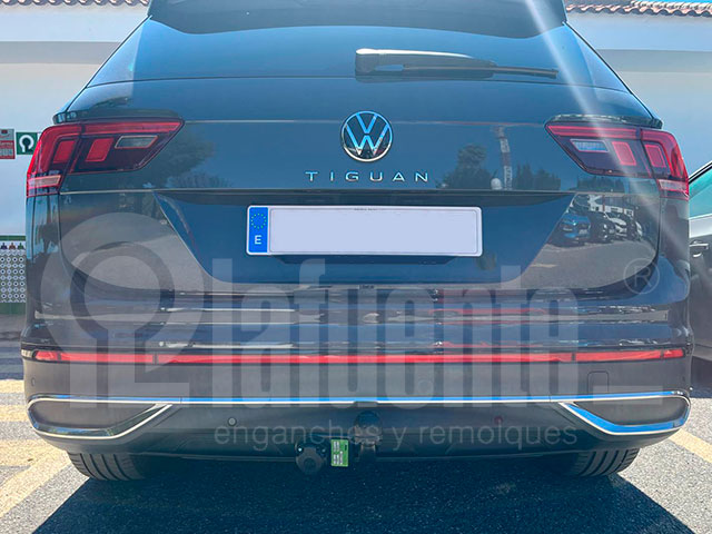 Starre&nbsp;Anhängerkupplung EE0499 für VOLKSWAGEN Tiguan SUV (Typ 5N) 2022