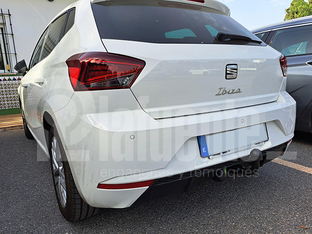 avec rotule fixe col de cygne Attelage voiture EE0522 pour SEAT Ibiza Voiture V mars 2021