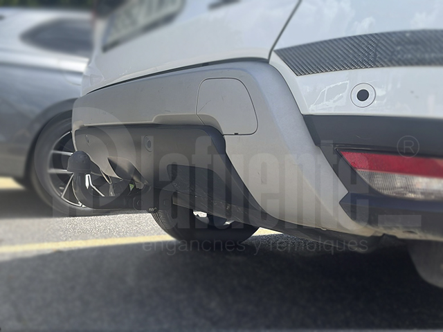 Starre&nbsp;Anhängerkupplung EE0586 für DACIA Duster II (SD / SR) 2019