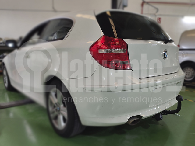 avec rotule démontable sans outils horizontal (RDSOH)&nbsp;Attelage voiture EE1253L pour BMW Série 1 3 Portes (E81) 2006