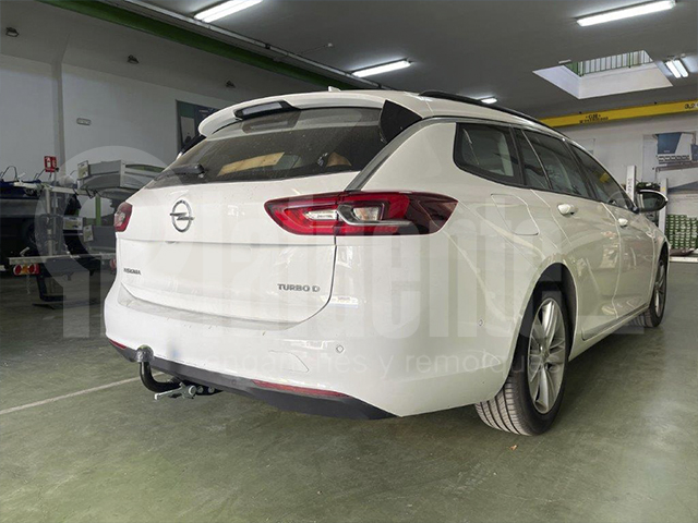 Horizontal Abnehmbare Anhängerkupplung EE1521 für OPEL Insignia Kombi November 2017