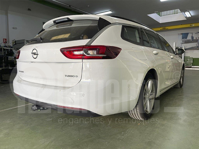 Horizontal Abnehmbare Anhängerkupplung EE1521 für OPEL Insignia Kombi 2018