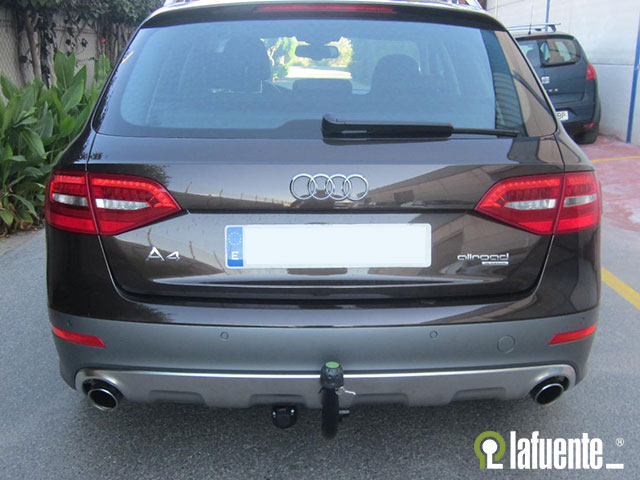 Vertikal Abnehmbare Anhängerkupplung EE4318 für AUDI A4 Allroad 2014