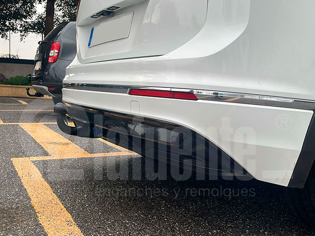 Vertikal Abnehmbare&nbsp;Anhängerkupplung EE4495 für VOLKSWAGEN Tiguan SUV (Typ 5N) 2021
