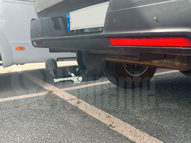 avec rotule démontable sans outils horizontal (RDSOH)&nbsp;Attelage voiture EE1669 pour VOLKSWAGEN Amarok Avec pare-chocs intégrés 2023