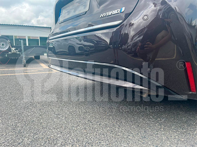 Vertikal Abnehmbare&nbsp;Anhängerkupplung EE4619L für TOYOTA Corolla Kombi 2024