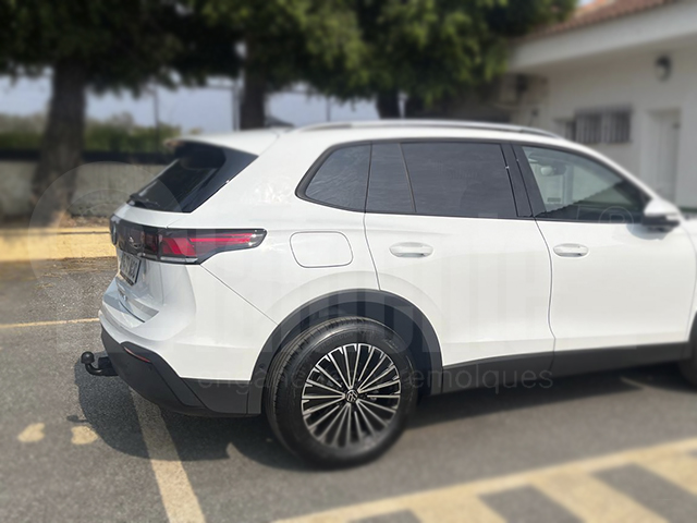 Starre&nbsp;Anhängerkupplung EE0688 für VOLKSWAGEN Tiguan SUV (Typ CT) 2026