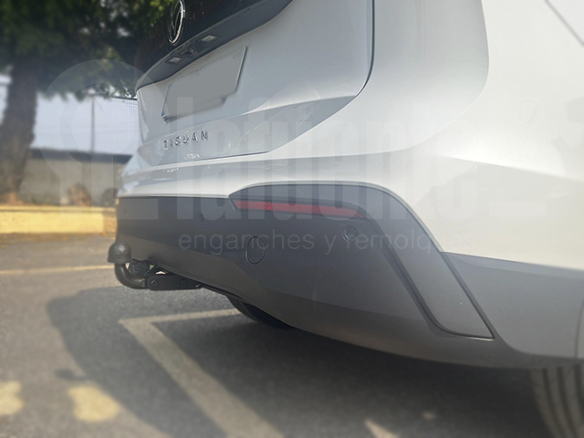 Starre&nbsp;Anhängerkupplung EE0688 für VOLKSWAGEN Tiguan SUV (Typ CT) 2026