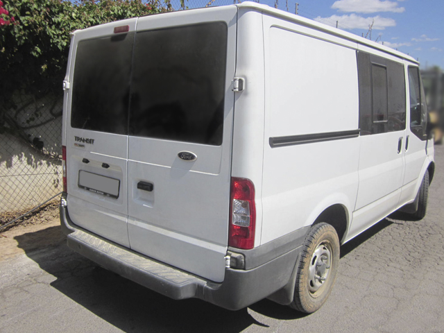 Für Ford Transit VII Kasten/Minibus ohne Trittbrett 06-13 AHK starr+E-S 13p spez 